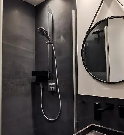 Exceptional Brand New Flat, 20 M From Beach, 85 Sq Apartment Nizza