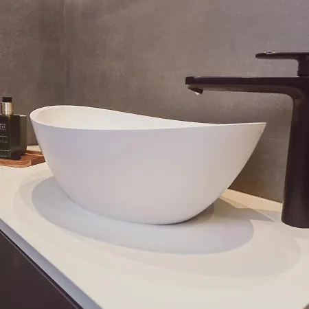 Exceptional Brand New Flat, 20 M From Beach, 85 Sq 公寓 *