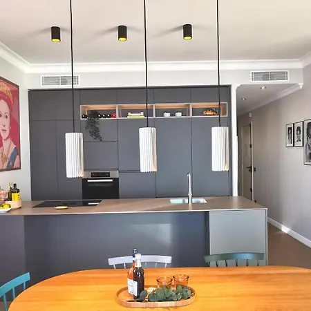 Exceptional Brand New Flat, 20 M From Beach, 85 Sq 公寓