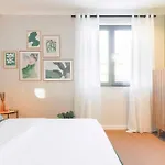 דירה Exceptional Brand New Flat, 20 M From Beach, 85 Sq *