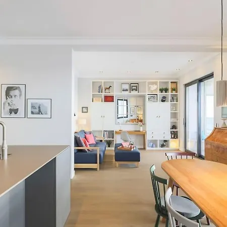 Exceptional Brand New Flat, 20 M From Beach, 85 Sq דירה